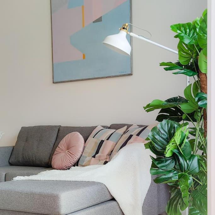 New Studio Pastel Near Helsinki Airport In Kivistoe Вантаа Экстерьер фото