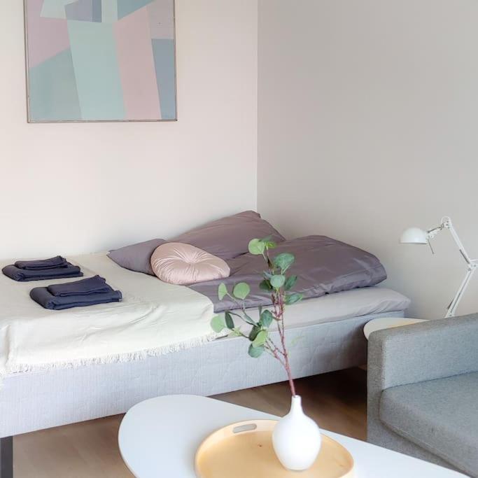 New Studio Pastel Near Helsinki Airport In Kivistoe Вантаа Экстерьер фото
